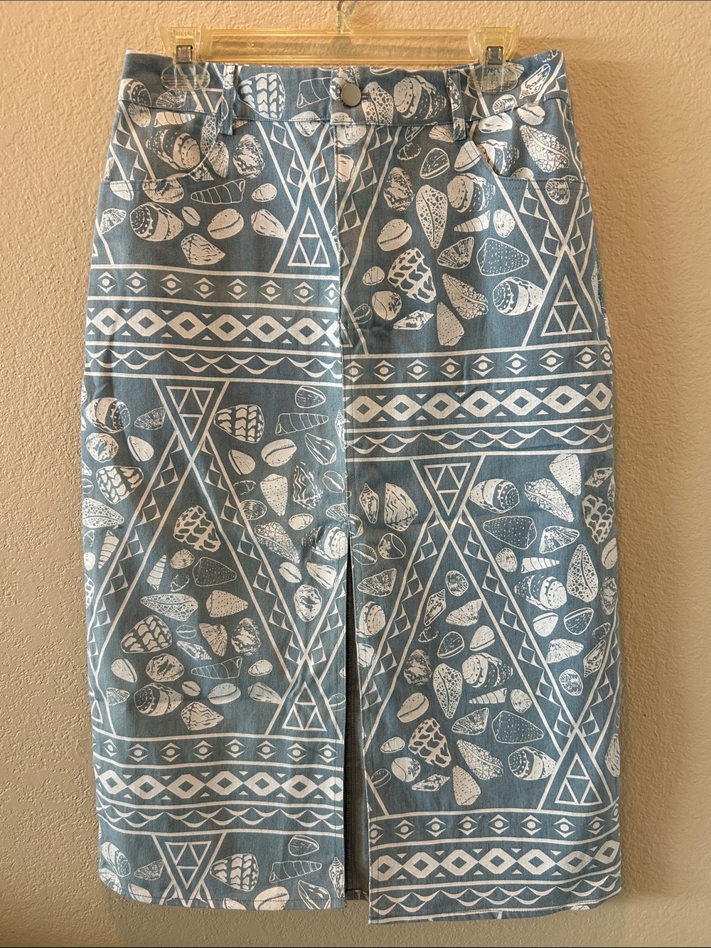 NWT LEX BREEZY Blue Printed Midi Skirt with Shell Motif, Sz L